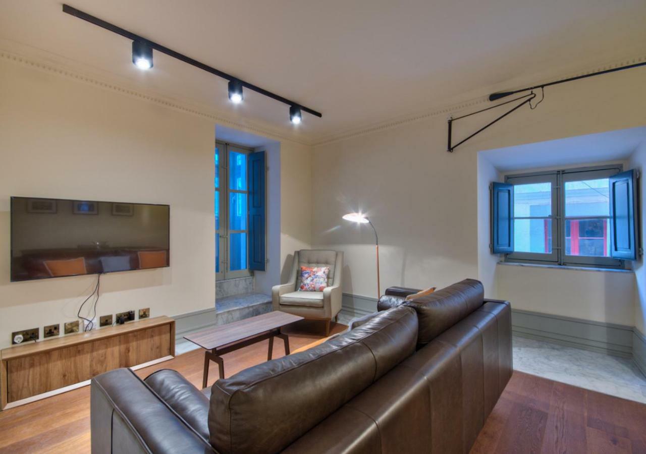 10 Strait Street La Valeta